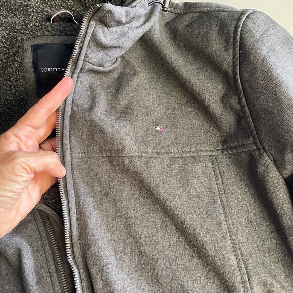 Tommy Hilfiger Men's Gray Winter Faux Fur Water Resistant Jacket Size XL - Picture 2 of 11